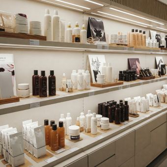 Image of an estheticians backbar.